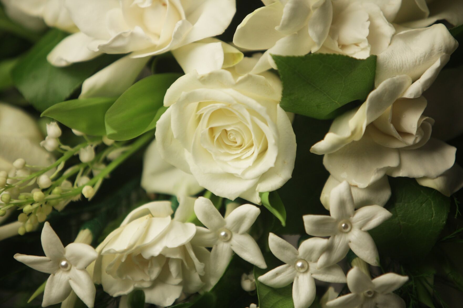 080821-owh-liv-wedflowers-p1